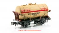 NR-P162 Peco Petrol Tank Wagon National Benzole
